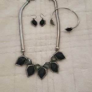 Chloe and Isabel set